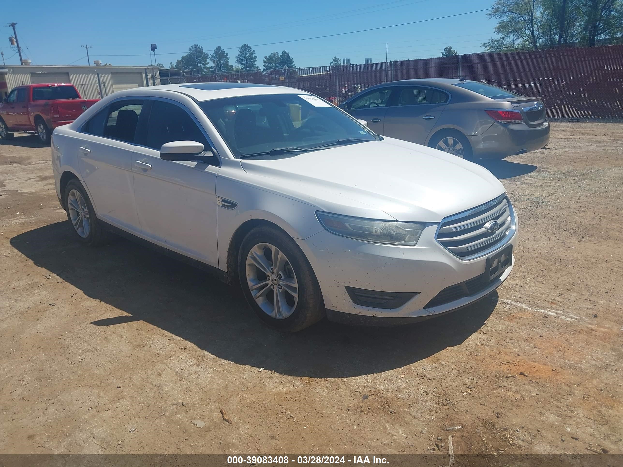 FORD TAURUS 2013 1fahp2e82dg150185