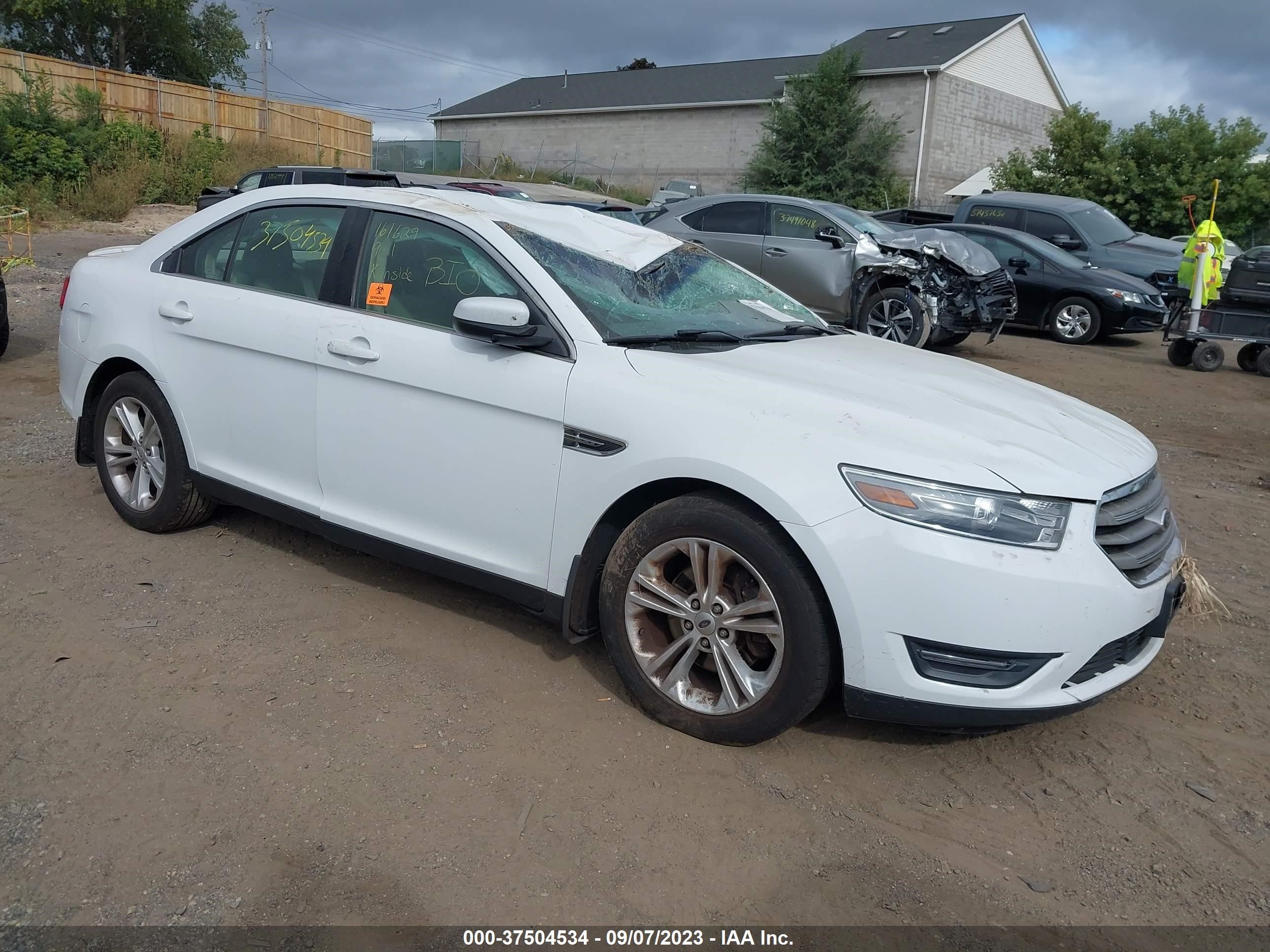 FORD TAURUS 2013 1fahp2e82dg152292