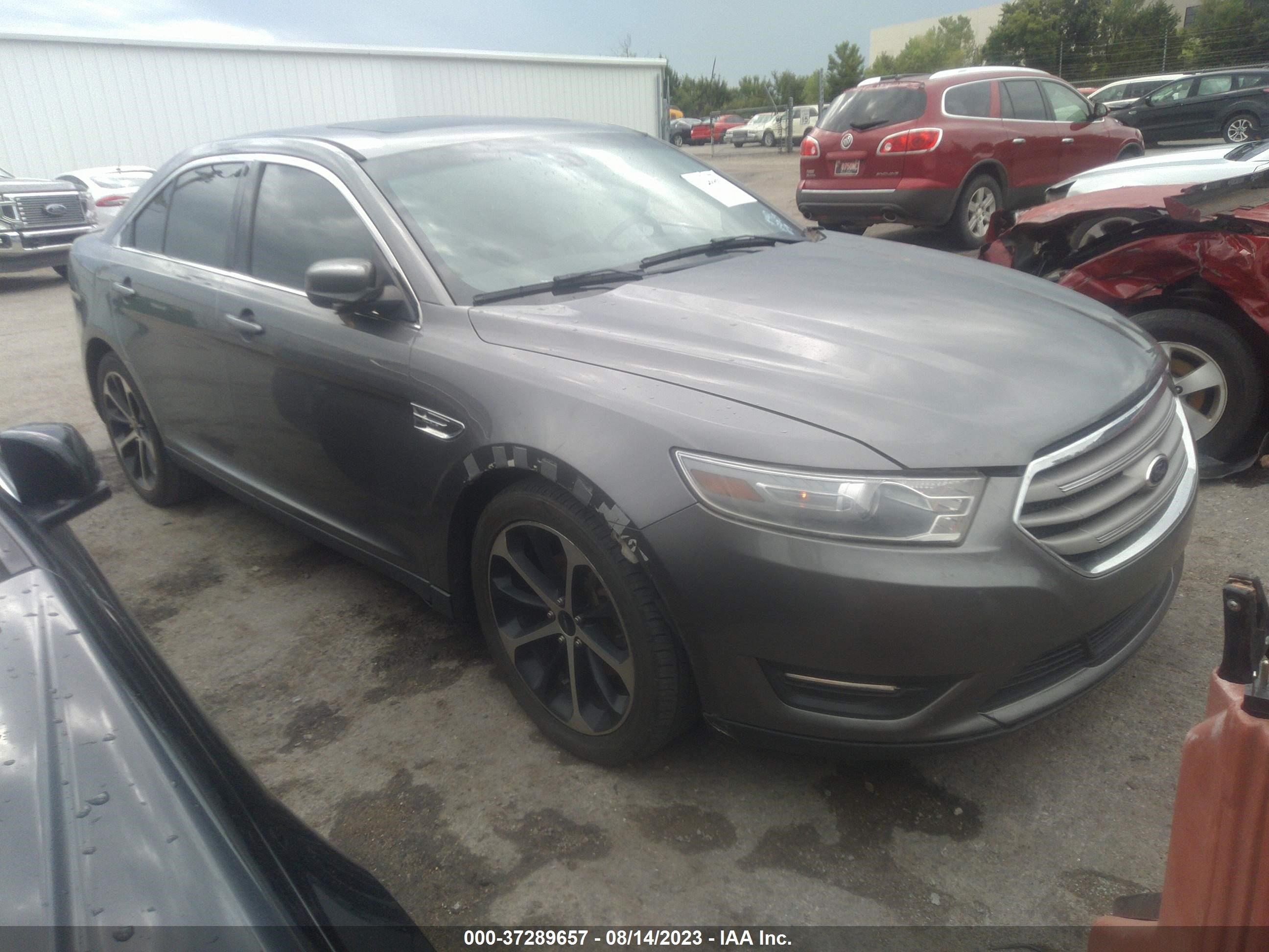 FORD TAURUS 2014 1fahp2e82eg153010