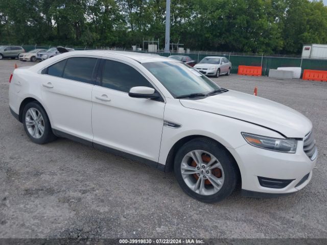 FORD TAURUS 2016 1fahp2e82gg131155