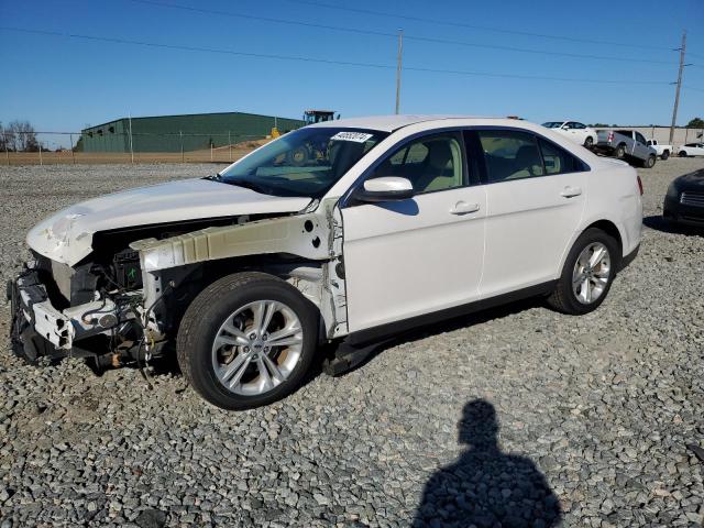 FORD TAURUS 2017 1fahp2e82hg122179