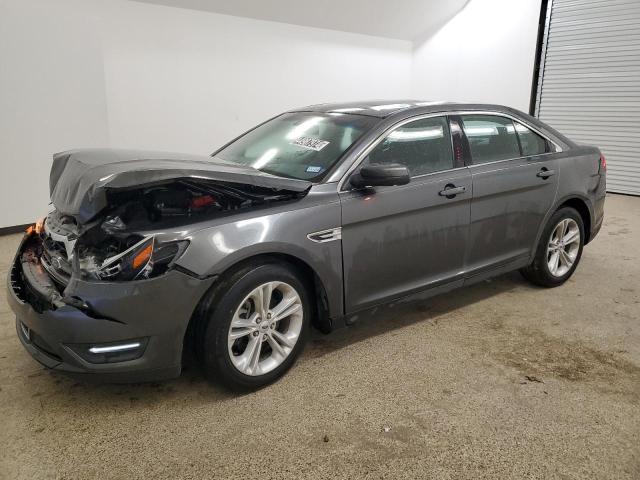 FORD TAURUS 2018 1fahp2e82jg119577