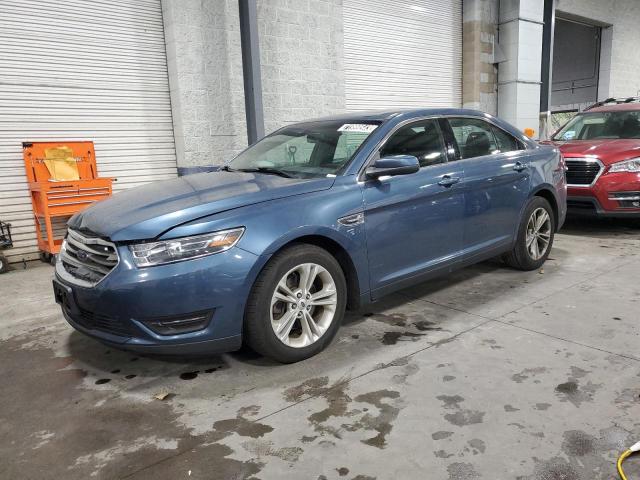 FORD TAURUS 2018 1fahp2e82jg134984