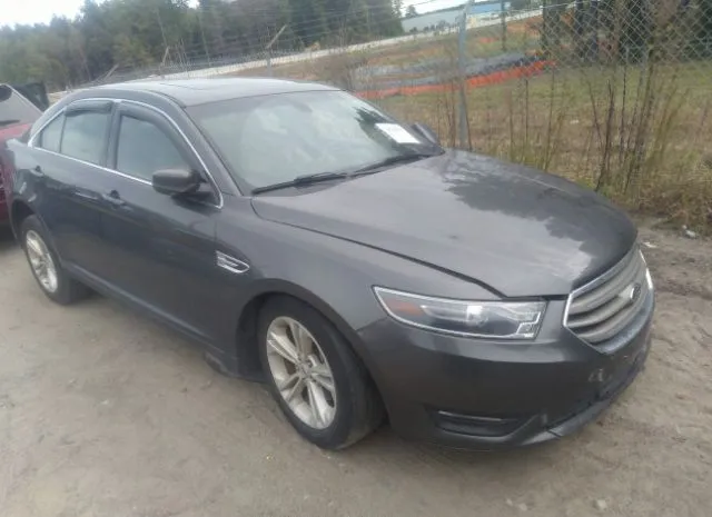 FORD TAURUS 2018 1fahp2e82jg135147