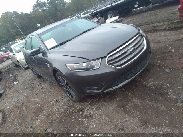 FORD TAURUS 2018 1fahp2e82jg135309