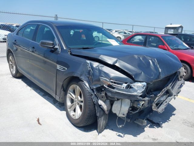 FORD TAURUS 2018 1fahp2e82jg137433