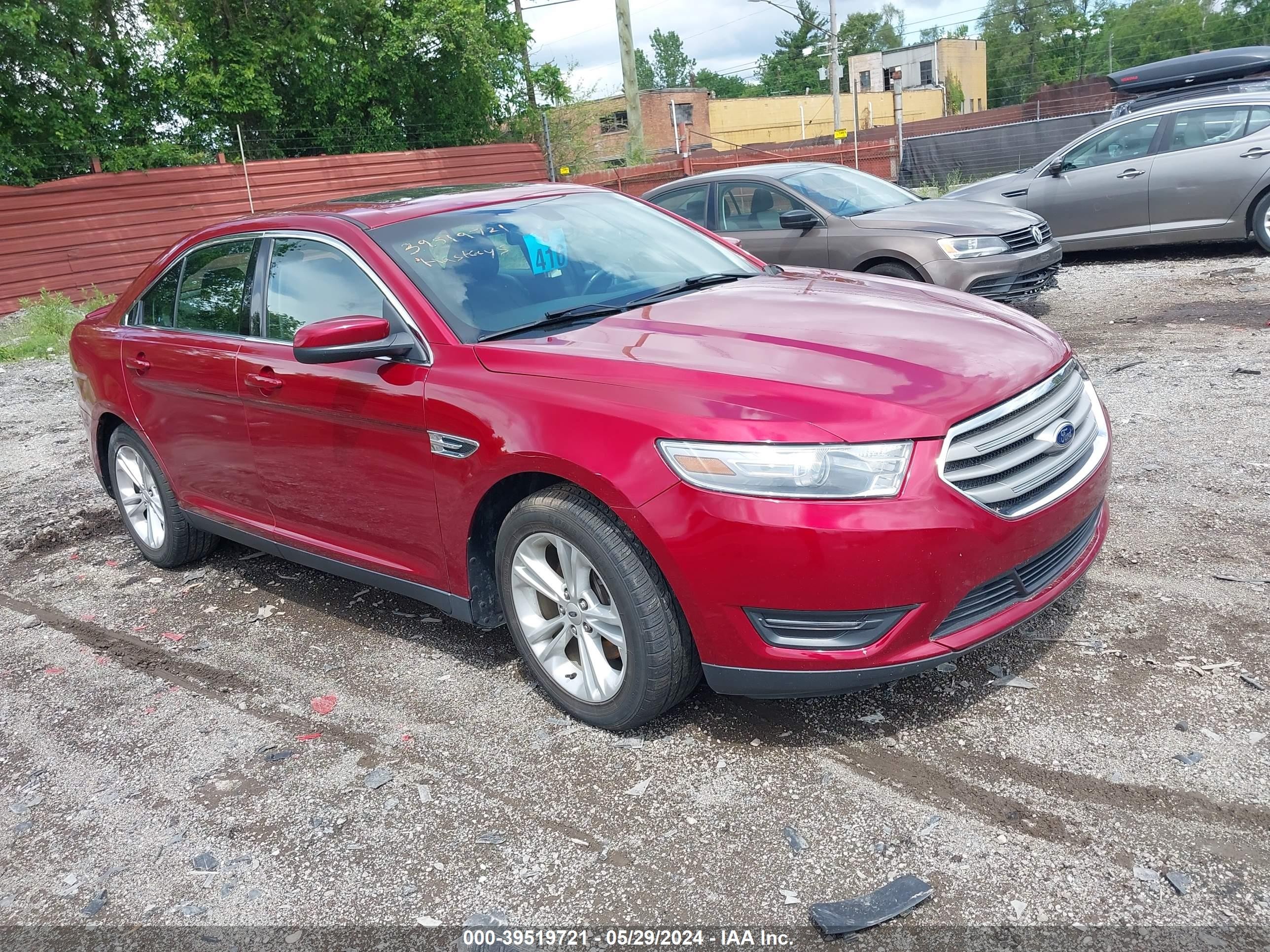 FORD TAURUS 2014 1fahp2e83eg137205