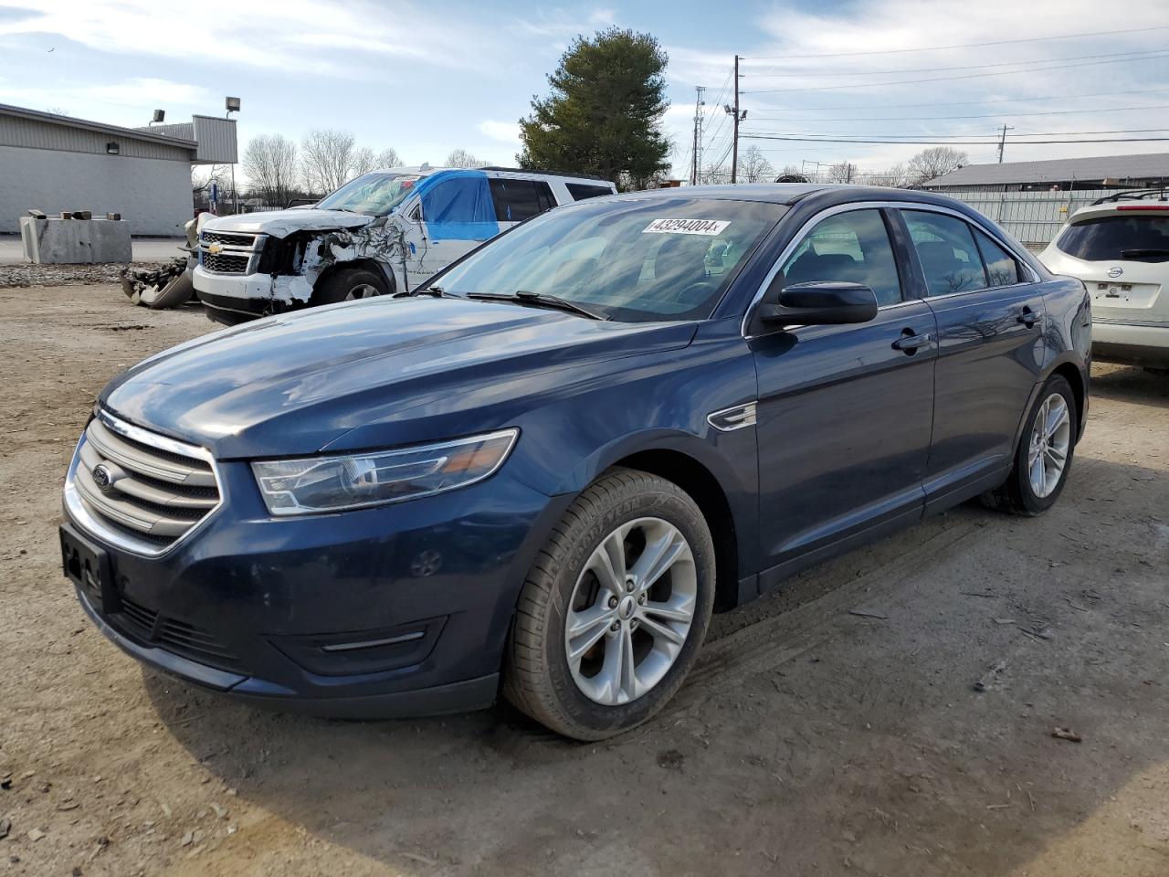 FORD TAURUS 2017 1fahp2e83hg132011