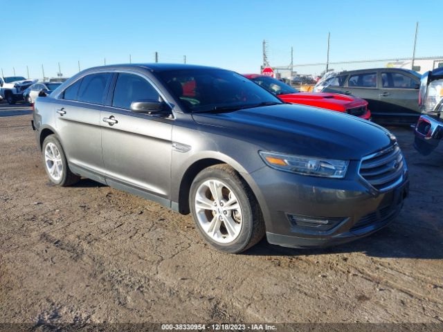 FORD TAURUS 2018 1fahp2e83jg111827