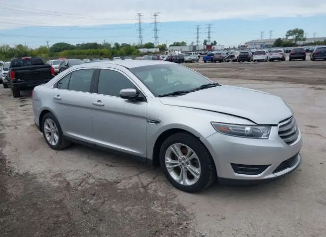 FORD TAURUS 2018 1fahp2e83jg111956