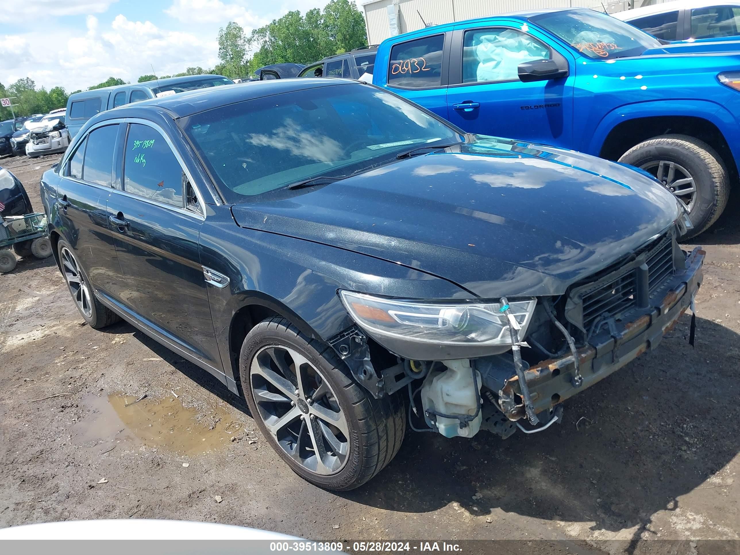 FORD TAURUS 2015 1fahp2e84fg184129