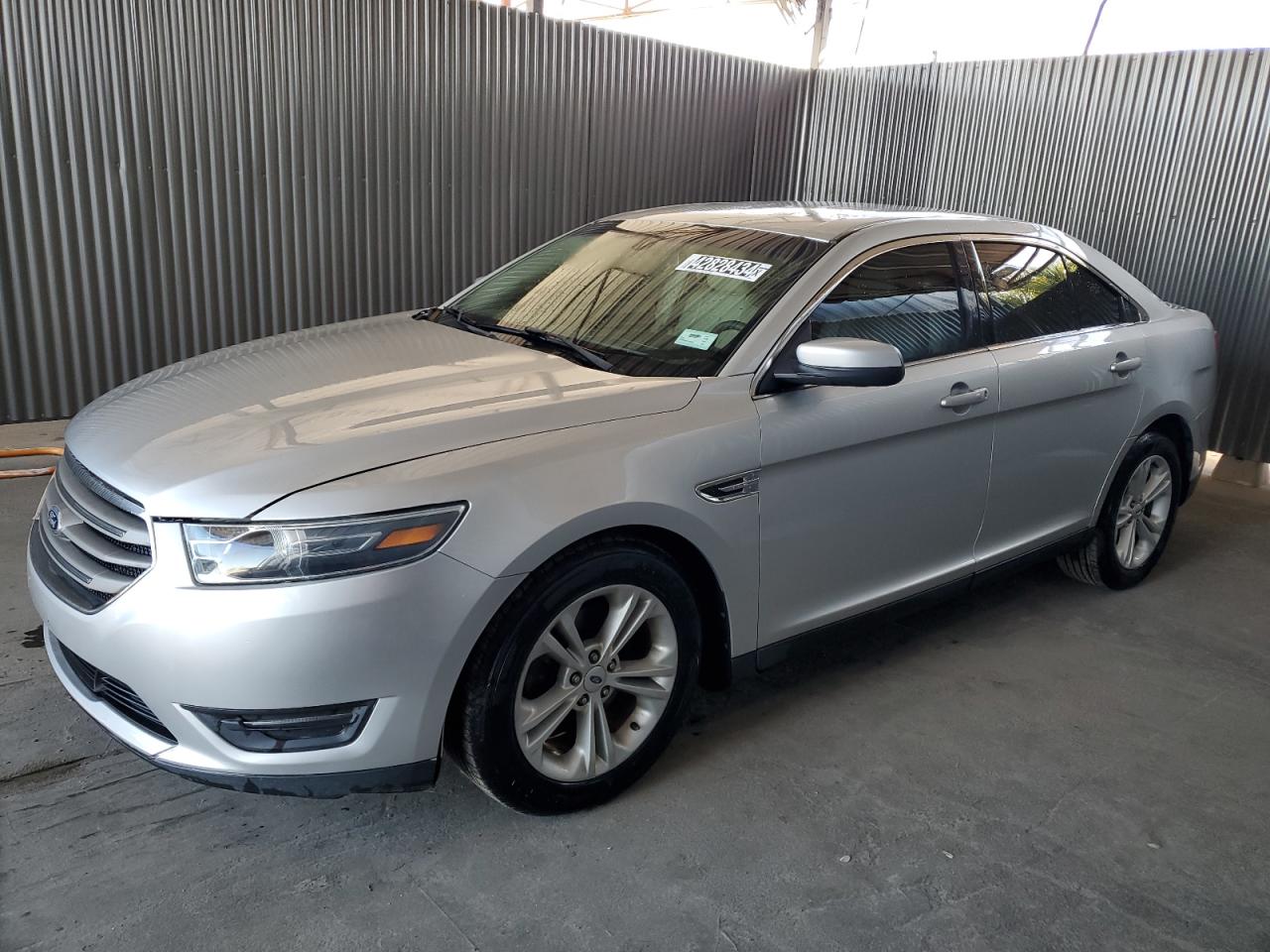 FORD TAURUS 2015 1fahp2e84fg196670