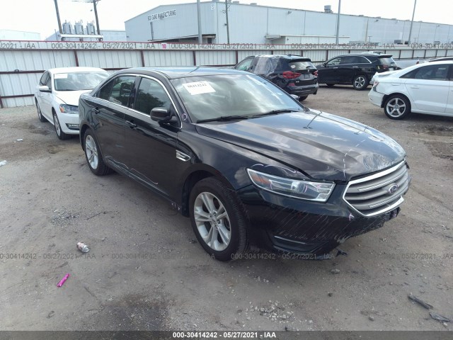 FORD TAURUS 2018 1fahp2e84jg132136