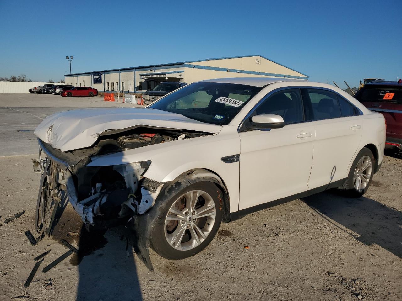 FORD TAURUS 2015 1fahp2e85fg153682