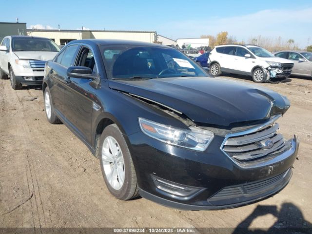 FORD TAURUS 2018 1fahp2e87jg101043