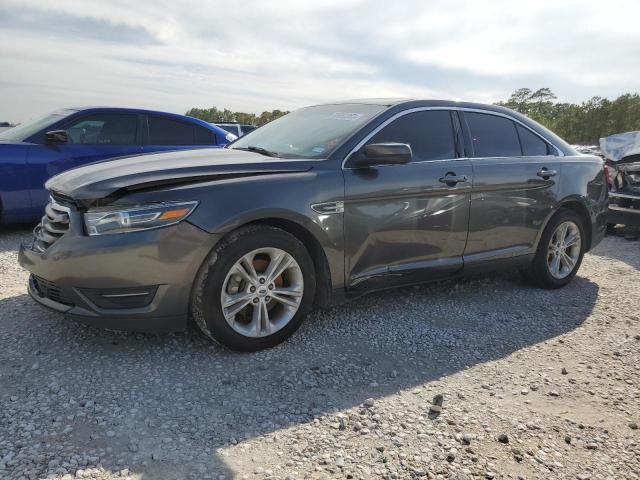 FORD TAURUS 2018 1fahp2e87jg105559