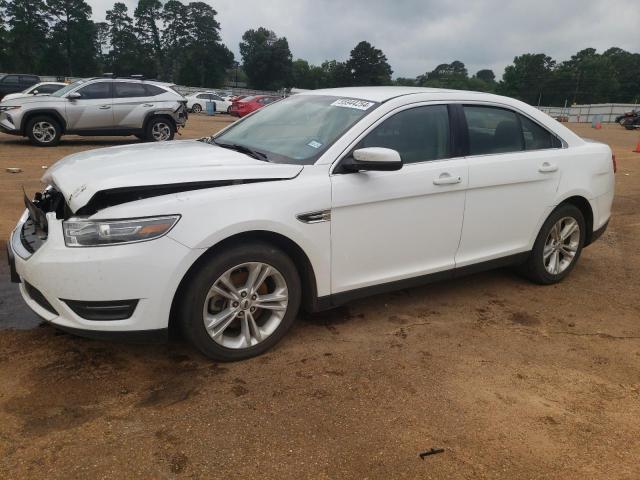 FORD TAURUS 2018 1fahp2e88jg104274