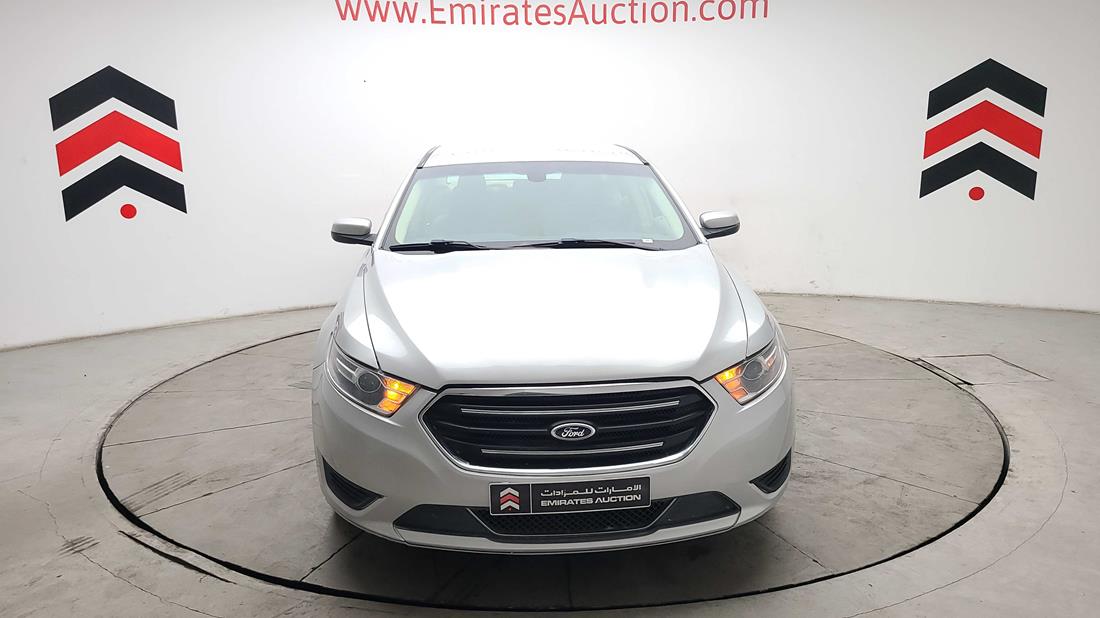 FORD TAURUS 2017 1fahp2e89hg103662