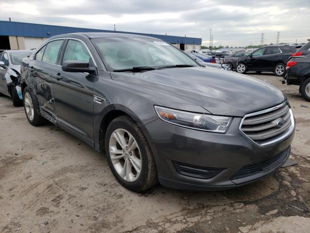 FORD TAURUS SEL 2018 1fahp2e89jg137428