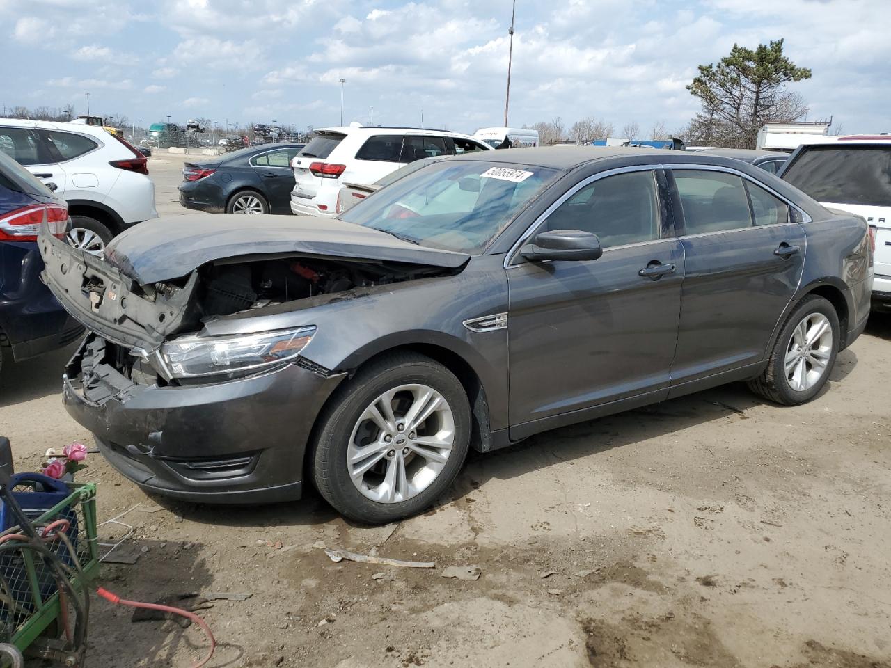 FORD TAURUS 2018 1fahp2e8xjg117110