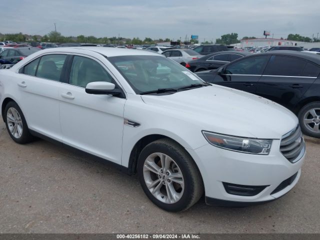 FORD TAURUS 2018 1fahp2e8xjg138488