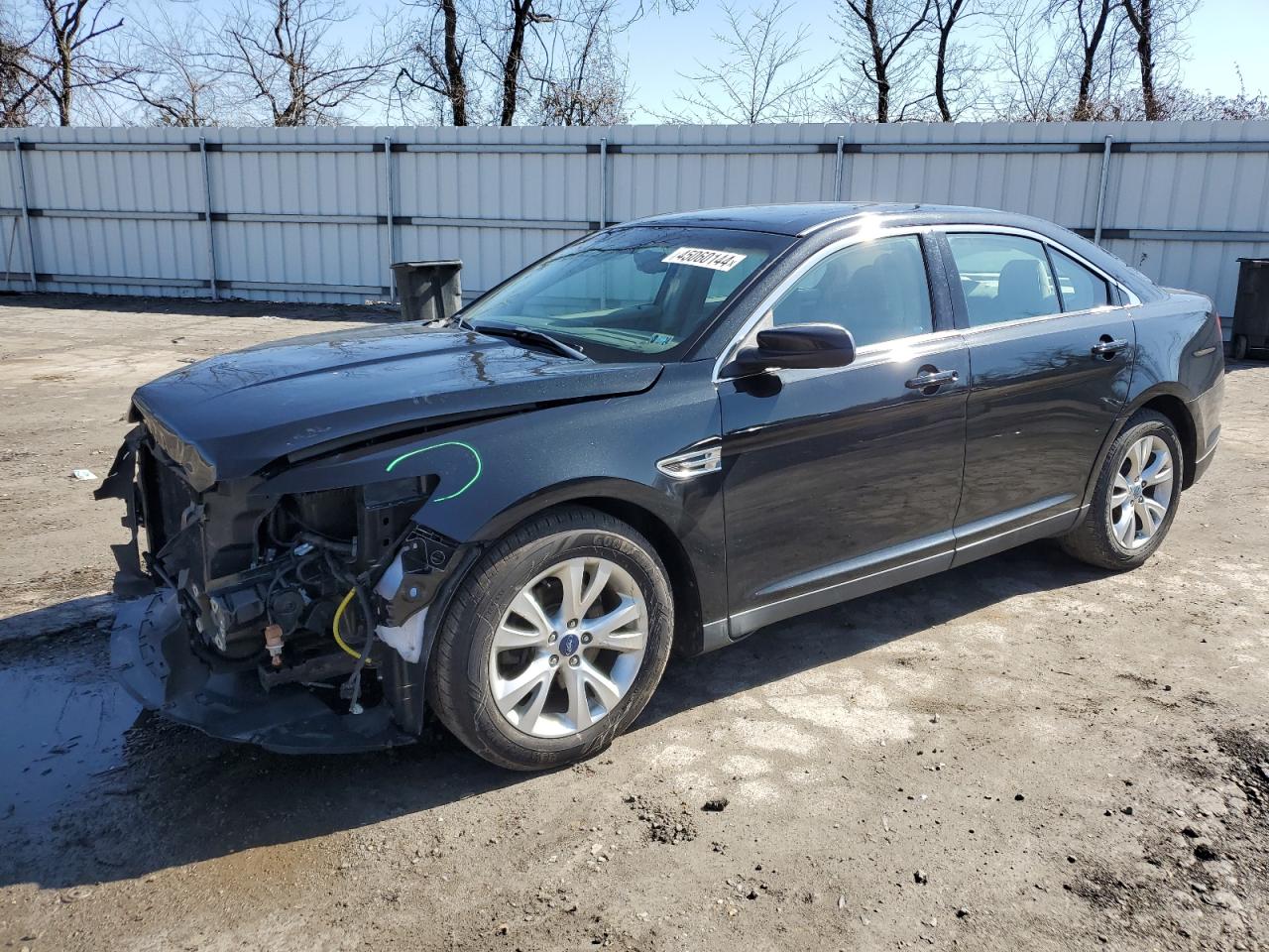 FORD TAURUS 2011 1fahp2ew0bg121456