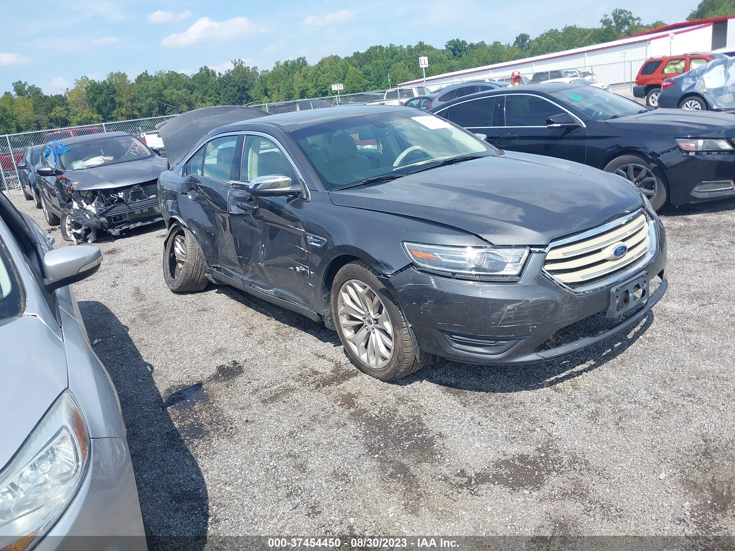 FORD TAURUS 2016 1fahp2f80gg113784