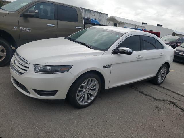 FORD TAURUS LIM 2016 1fahp2f81gg134109