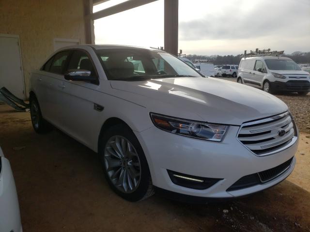 FORD TAURUS LIM 2018 1fahp2f82jg103250