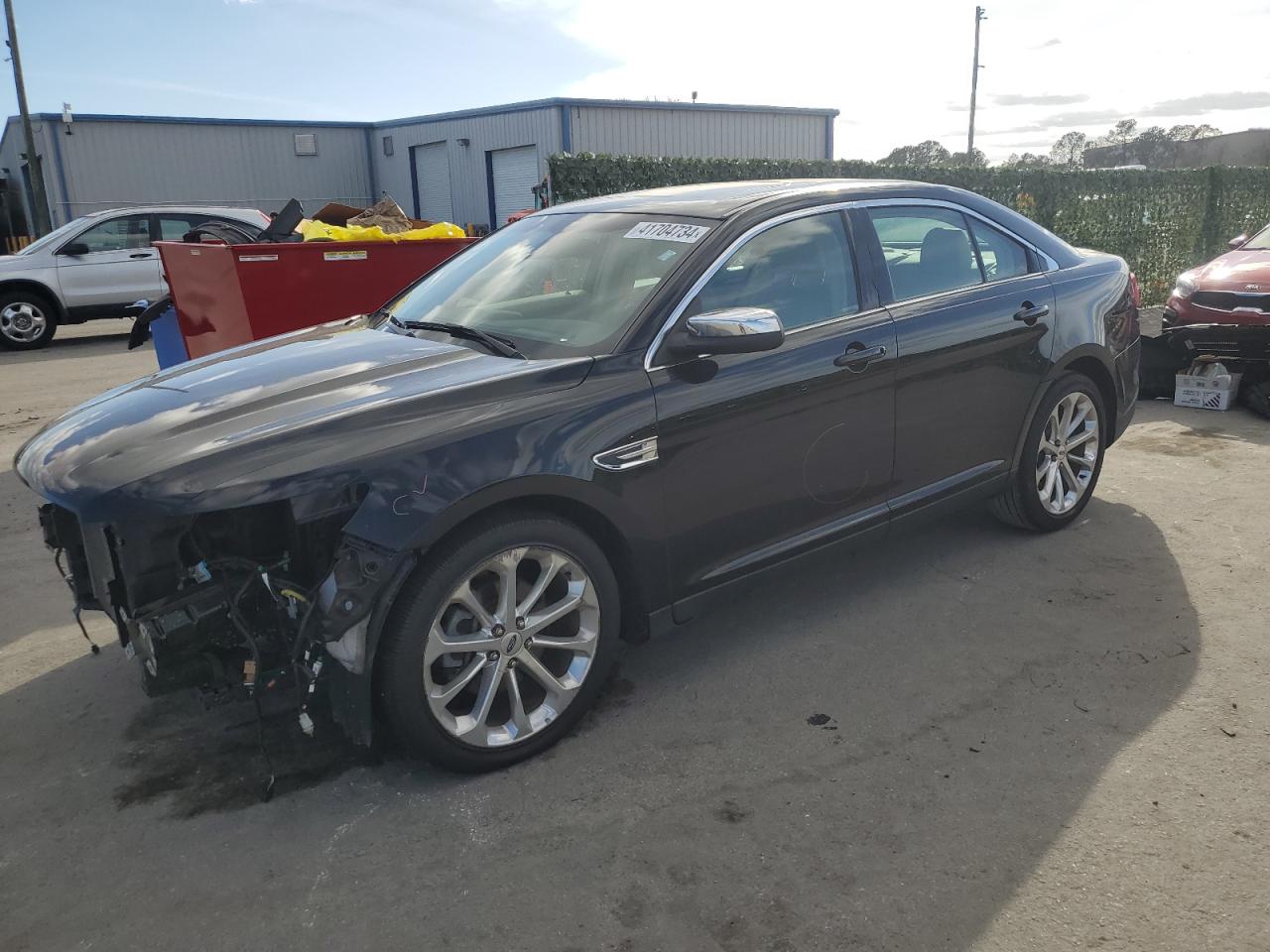 FORD TAURUS 2018 1fahp2f83jg113298