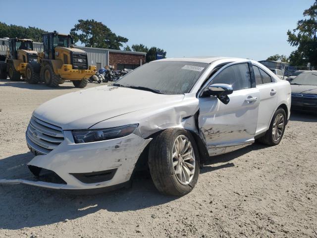 FORD TAURUS LIM 2018 1fahp2f84jg142065