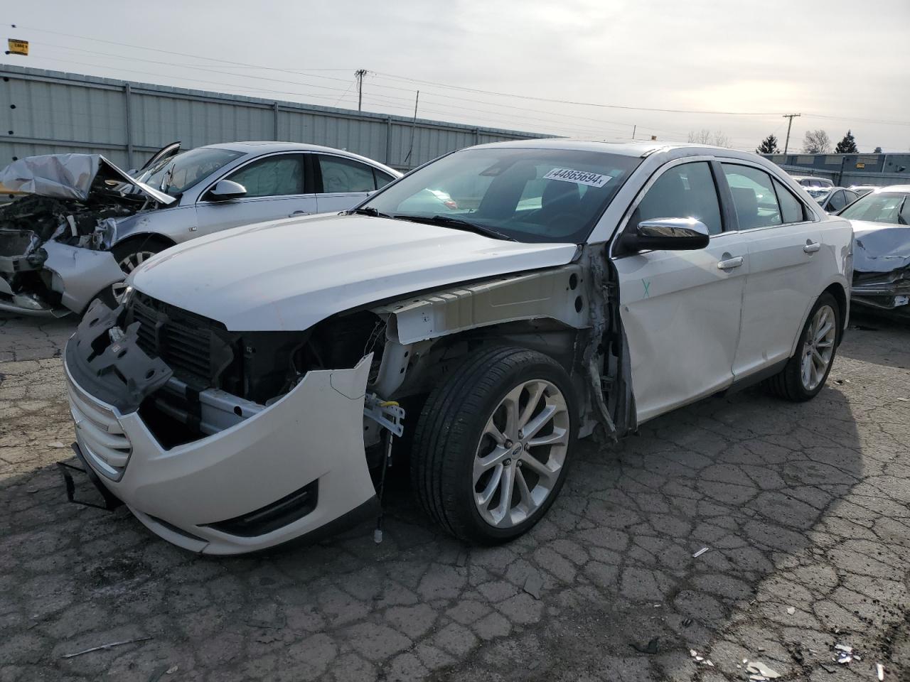 FORD TAURUS 2015 1fahp2f85fg177009