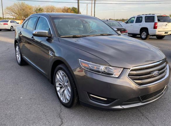 FORD TAURUS LIM 2018 1fahp2f86jg109505