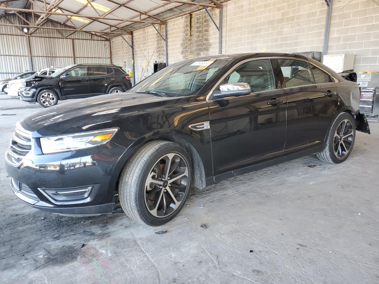 FORD TAURUS 2015 1fahp2f89fg208424