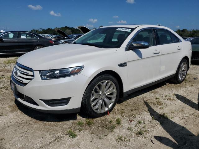 FORD TAURUS LIM 2018 1fahp2f89jg117954