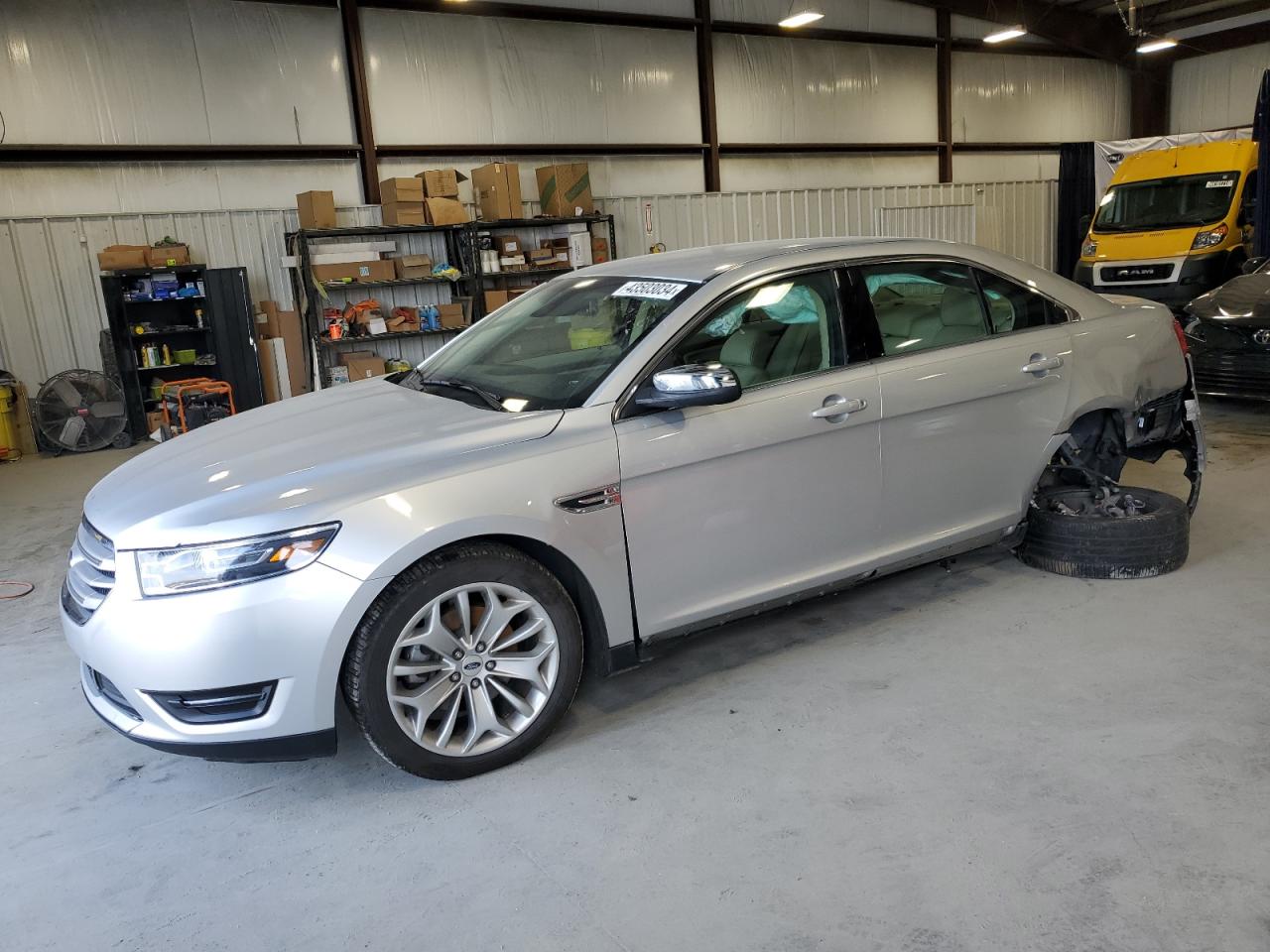 FORD TAURUS 2019 1fahp2f89kg101349