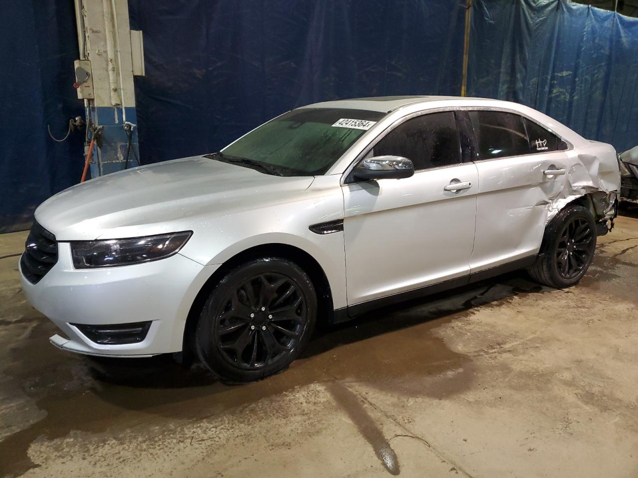 FORD TAURUS 2019 1fahp2f89kg118166