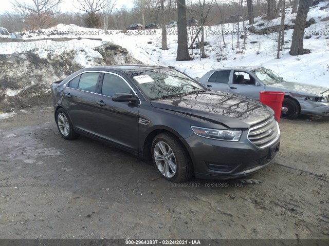 FORD TAURUS 2018 1fahp2h81jg116021