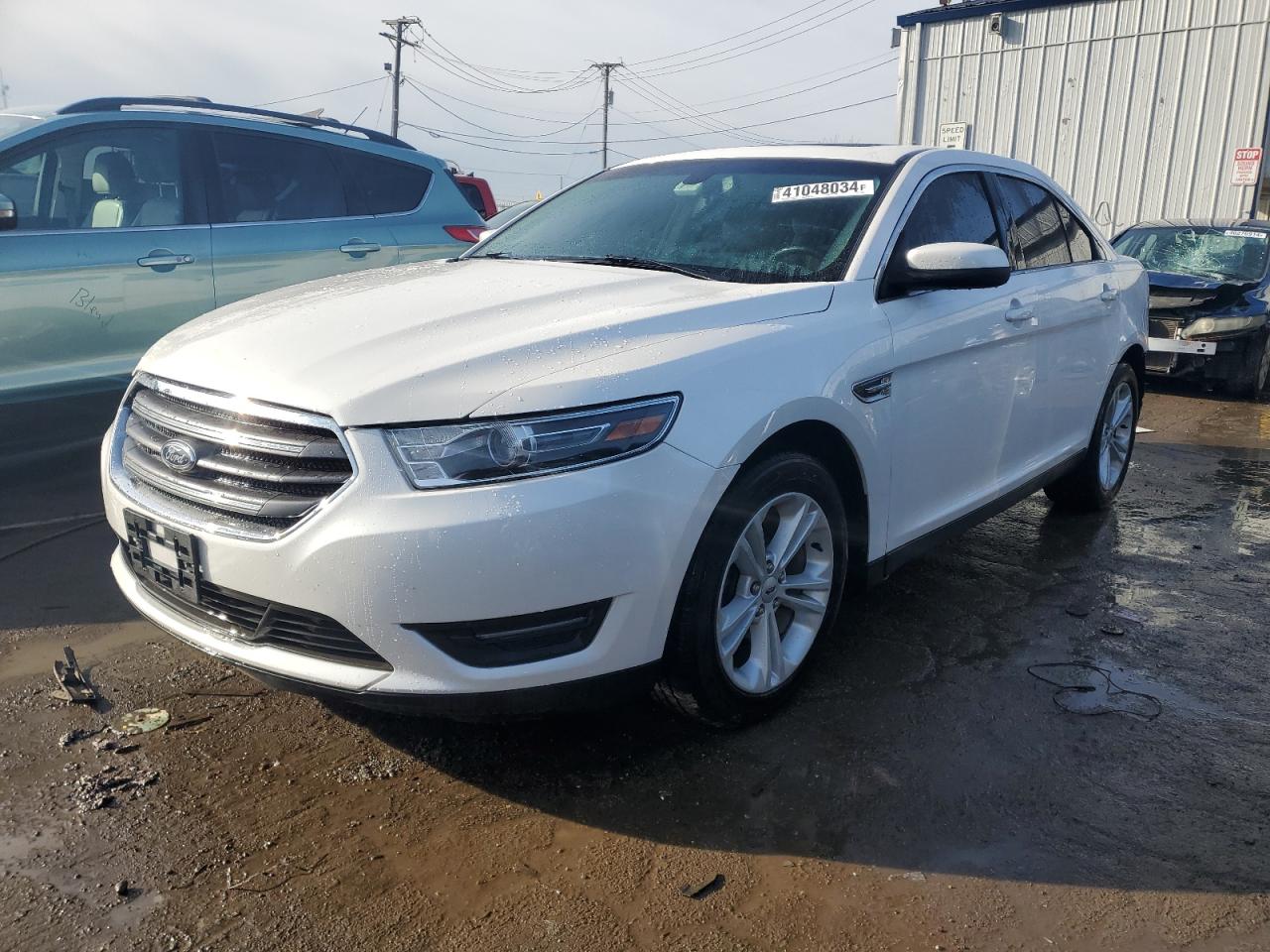 FORD TAURUS 2018 1fahp2h84jg138093