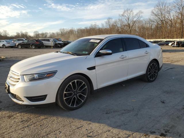 FORD TAURUS 2019 1fahp2j83kg116775