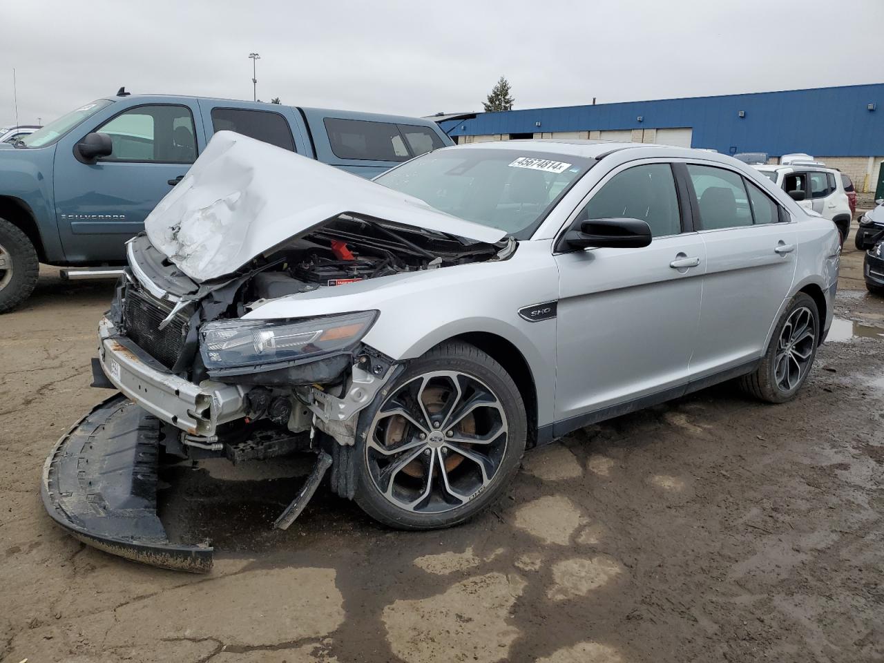 FORD TAURUS 2018 1fahp2kt5jg107139