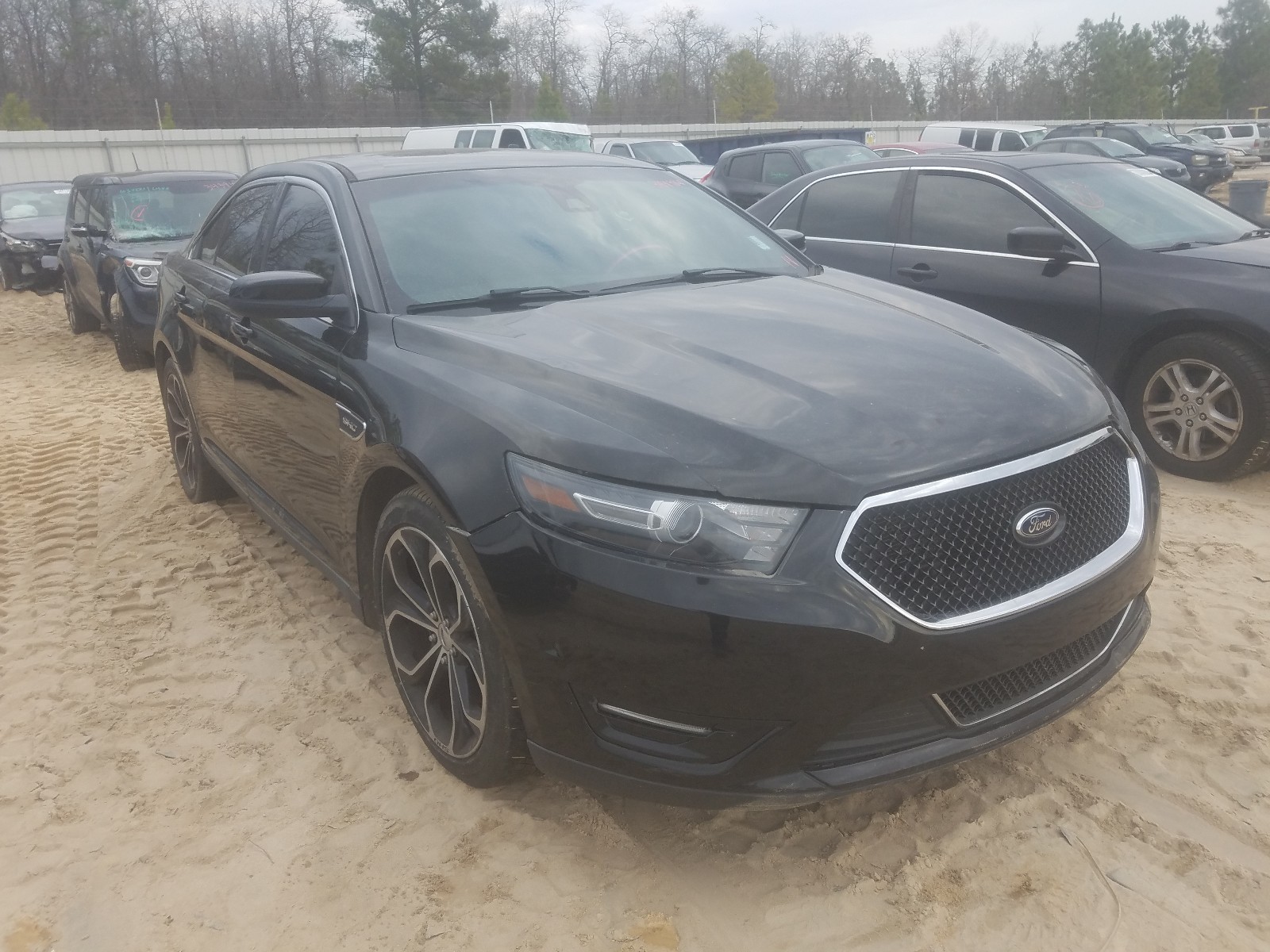 FORD TAURUS SHO 2013 1fahp2kt8dg100884