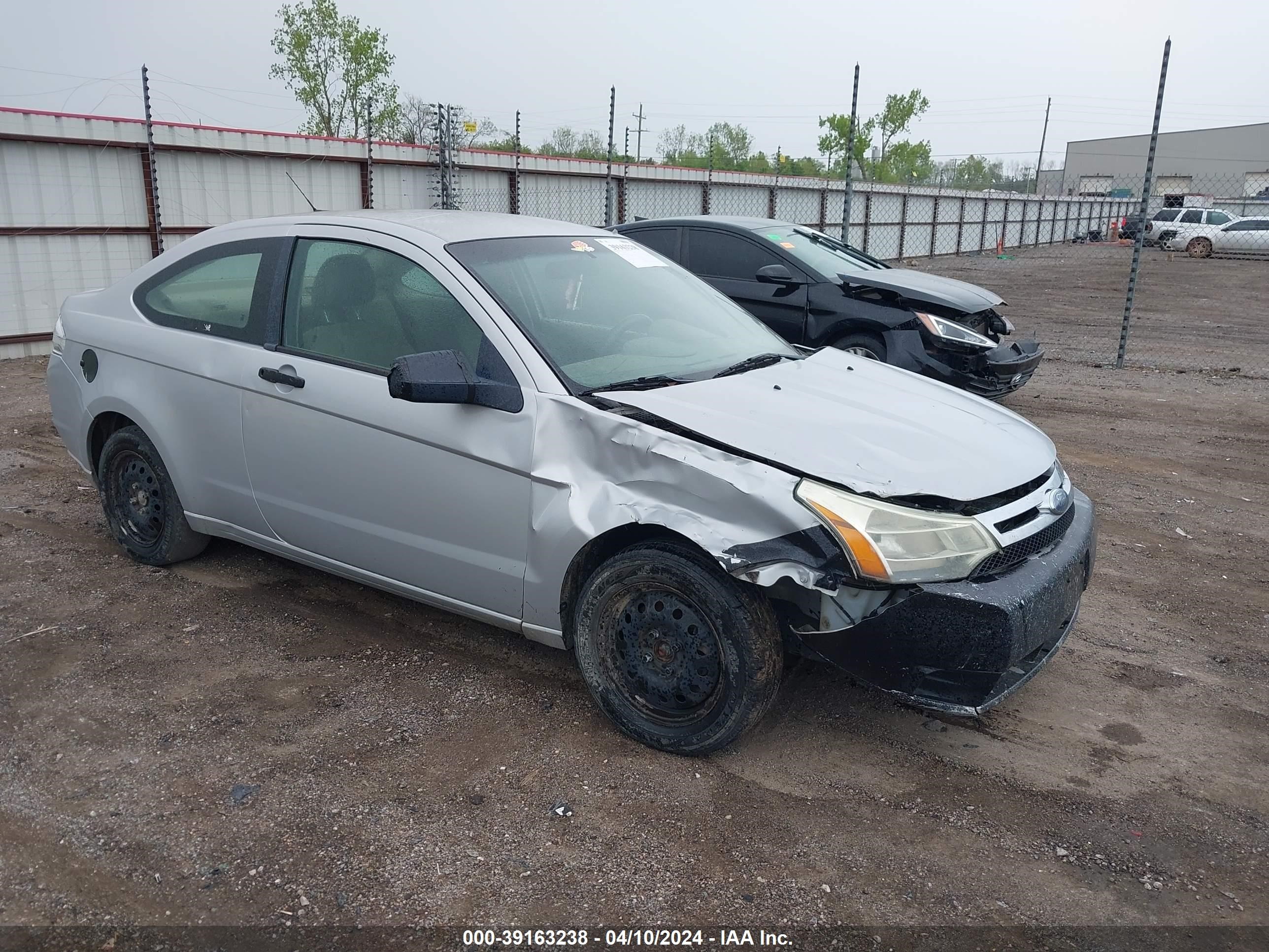 FORD FOCUS 2008 1fahp32n58w266220