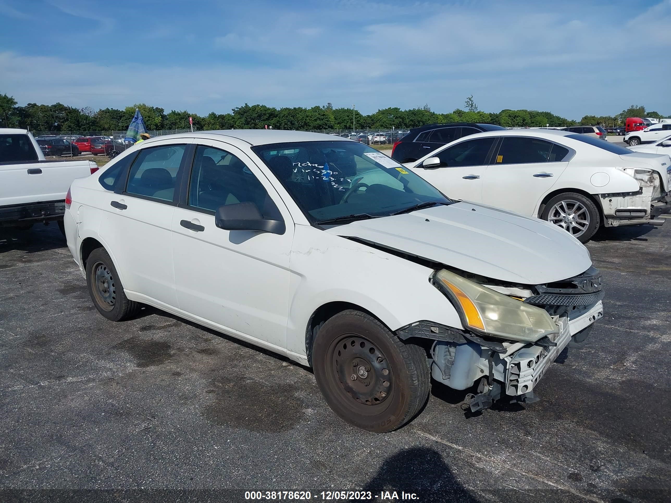 FORD FOCUS 2010 1fahp3en8aw295390