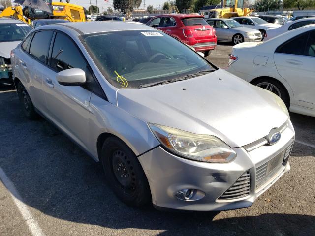 FORD FOCUS SE 2012 1fahp3f26cl101819