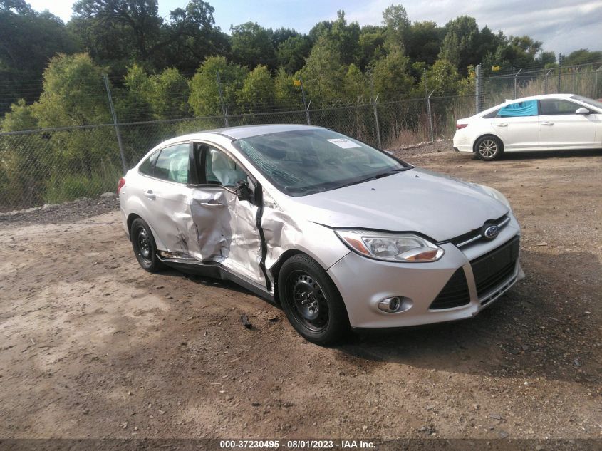 FORD FOCUS 2012 1fahp3f26cl282906