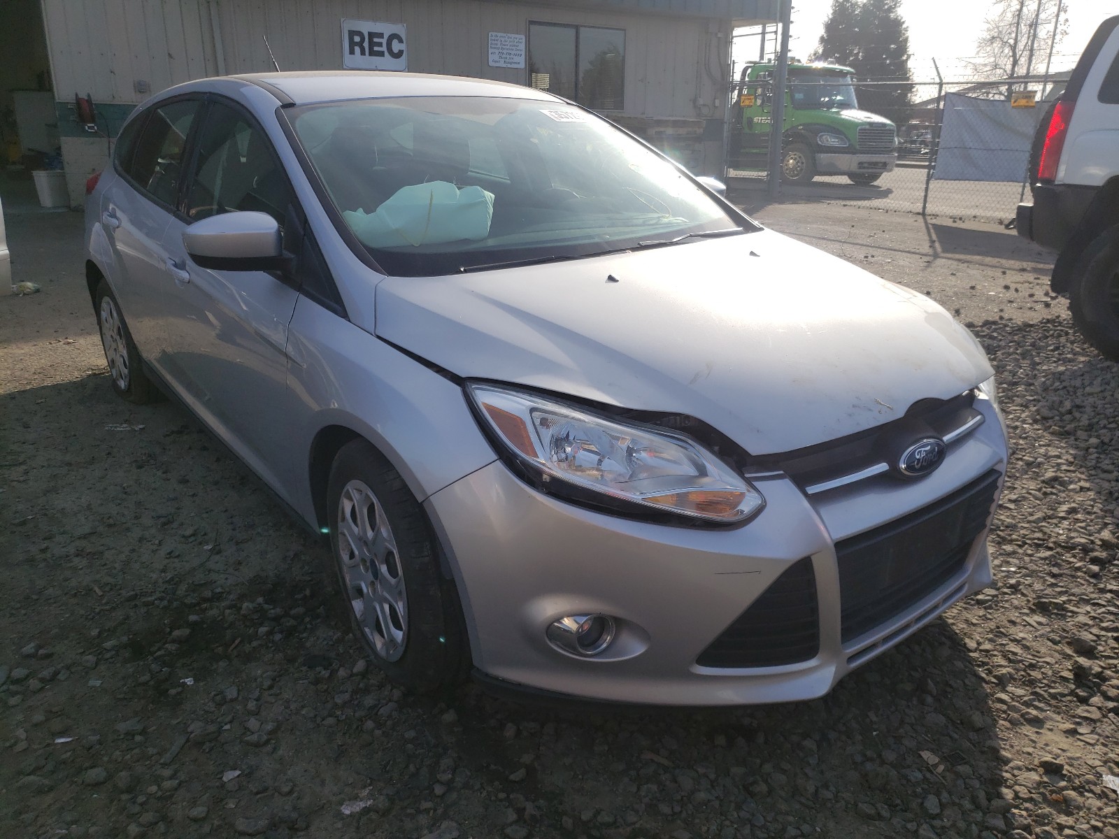 FORD FOCUS SE 2012 1fahp3k29cl343798