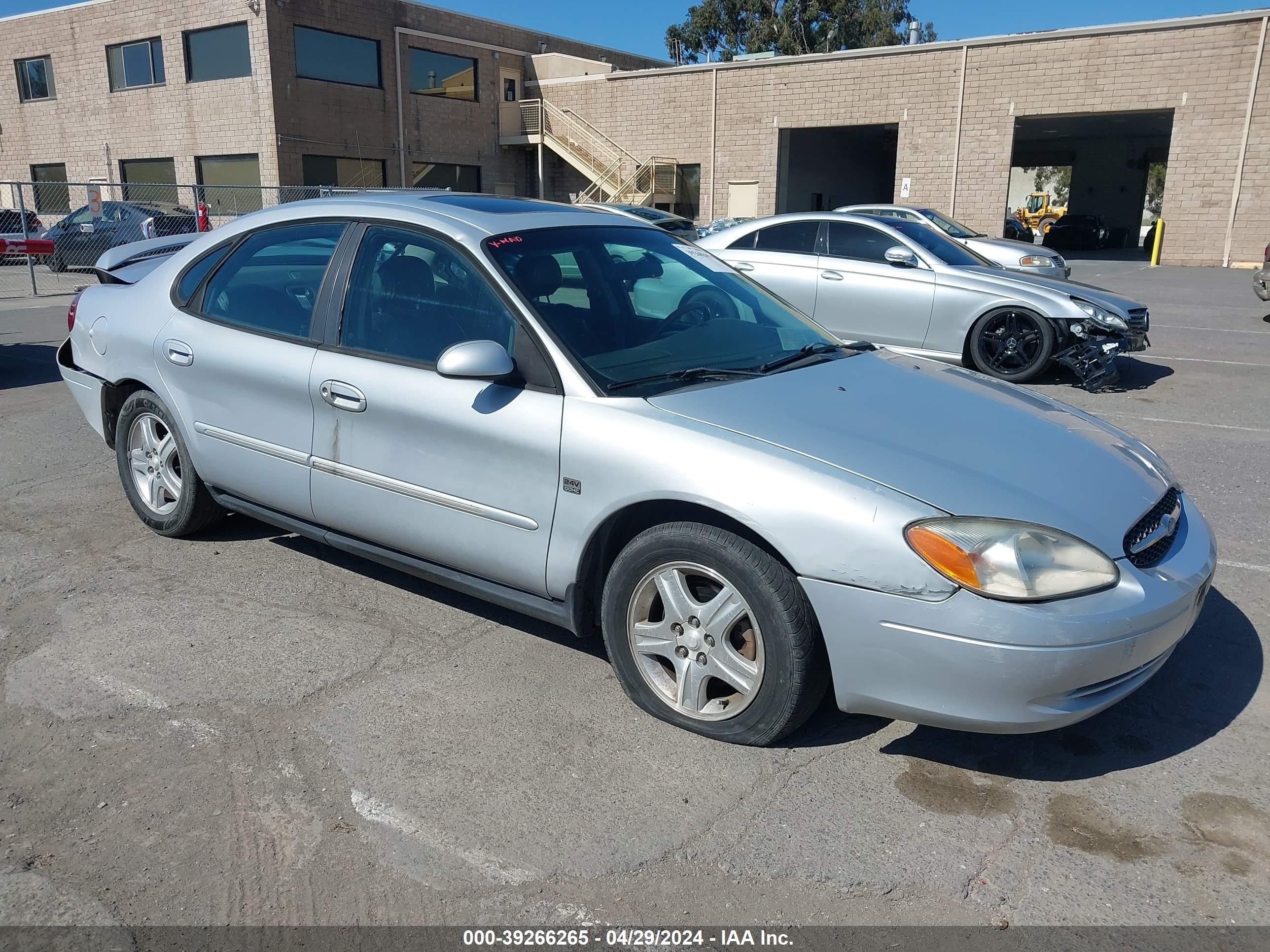 FORD TAURUS 2002 1fahp56s12g207601