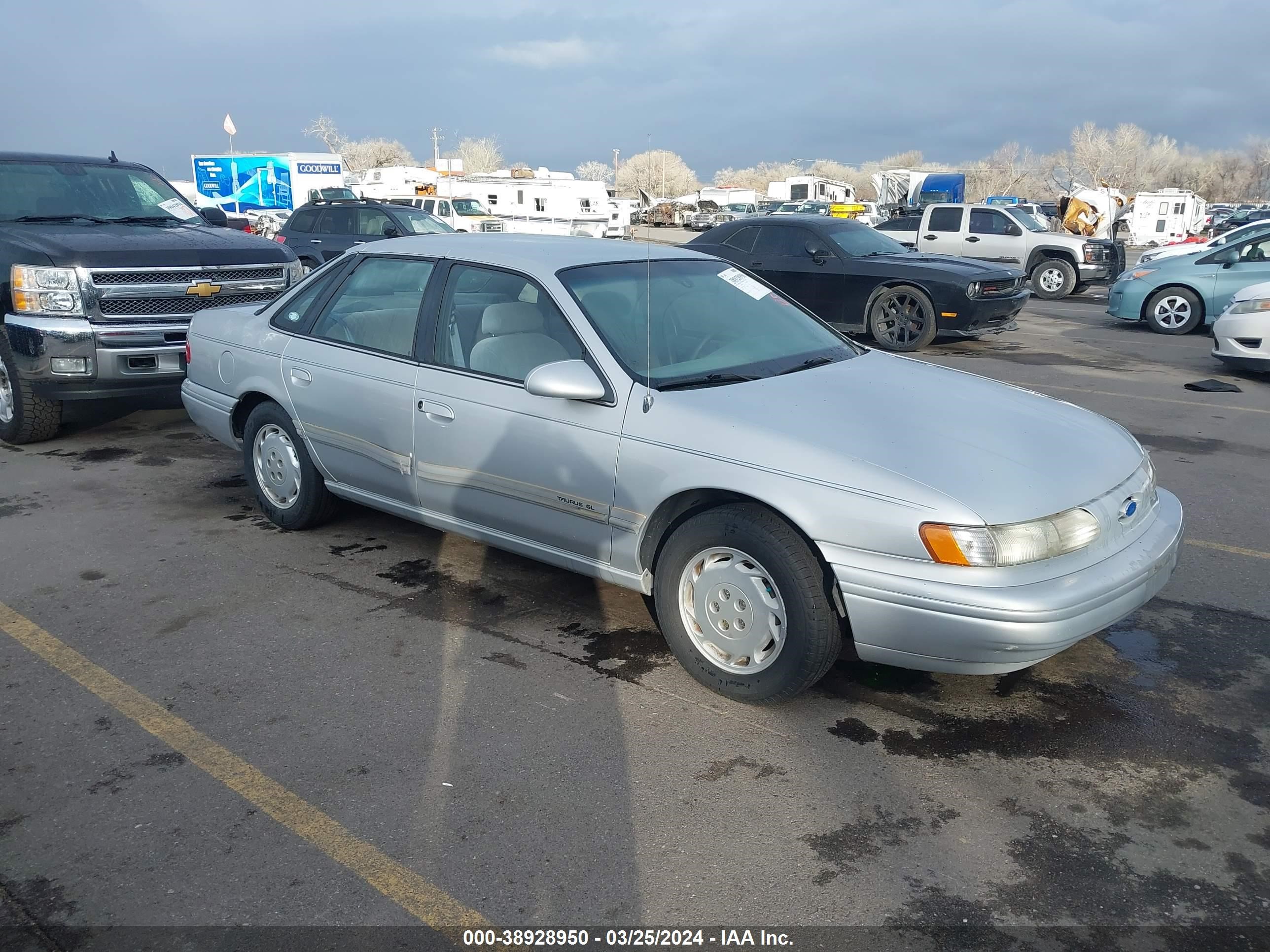 FORD TAURUS 1995 1falp52u2sa239042