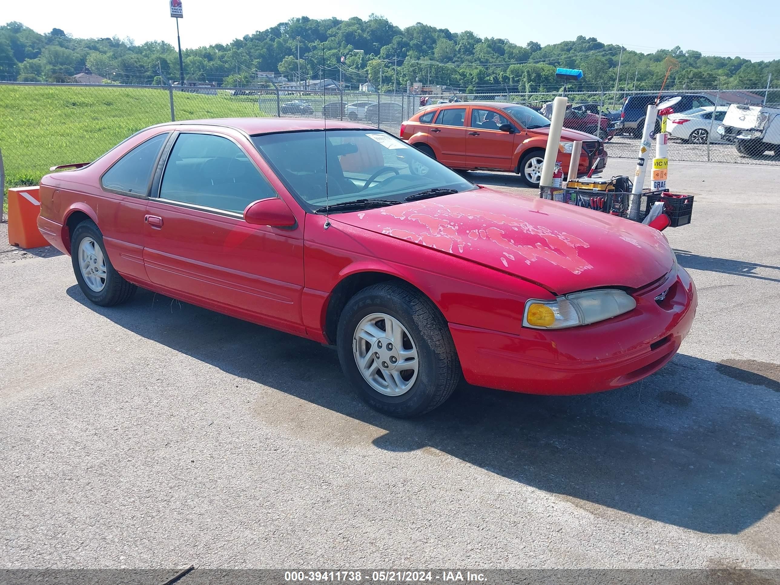 FORD THUNDERBIRD 1996 1falp62w8th115633